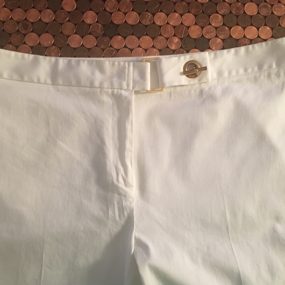 Magaschoni Bermuda Shorts With Gold Toggle Waist - Picture 2 of 5
